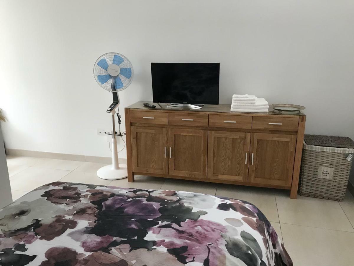 Teleworking Silent New And Modern *